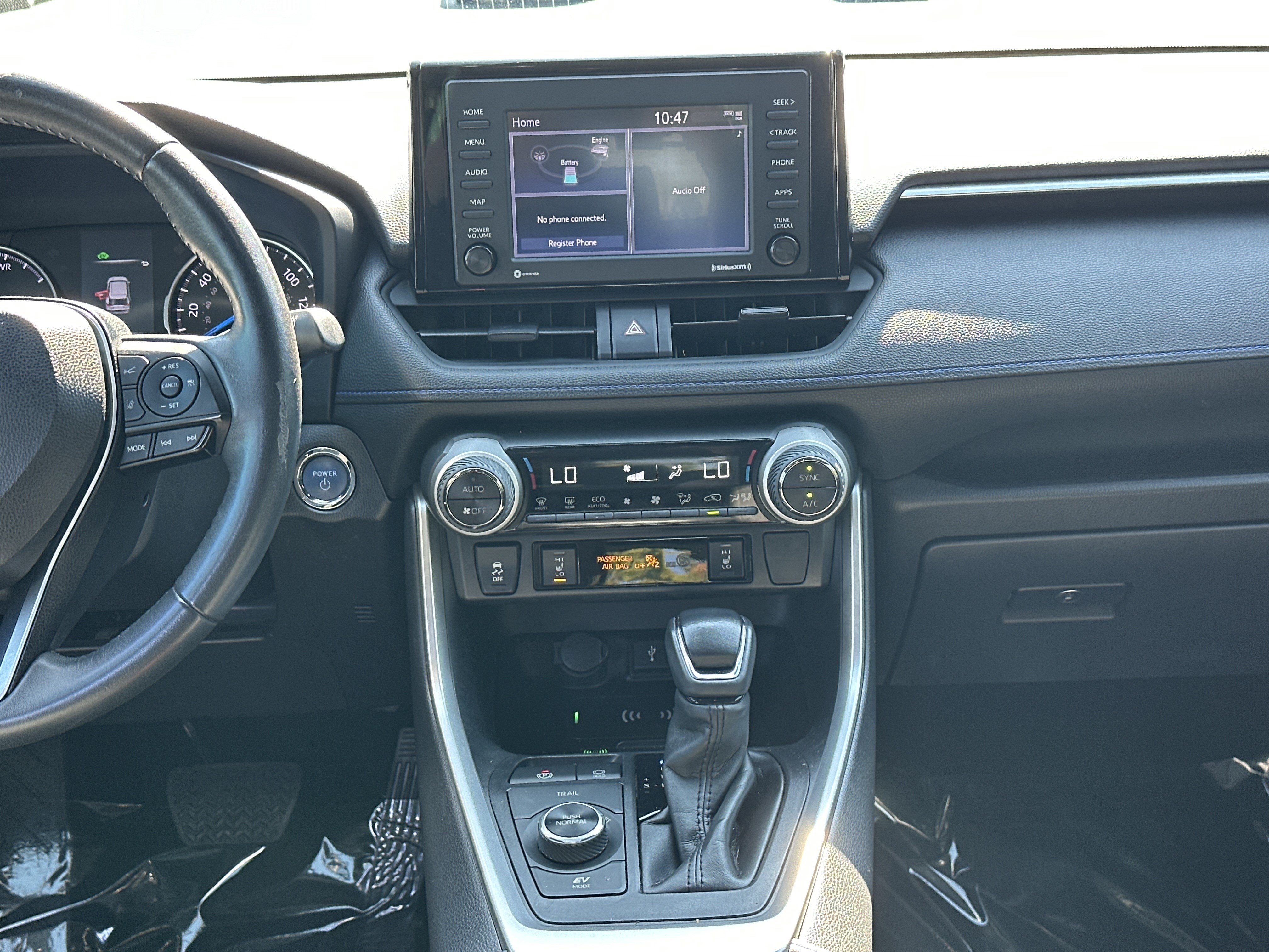 Used 2022 Toyota RAV4 SE w/ SE Grade Weather Package AWD/4WD image 30