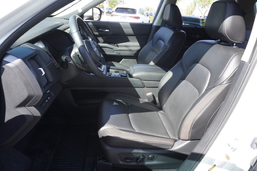 Certified 2024 Nissan Pathfinder SL AWD/4WD image 14