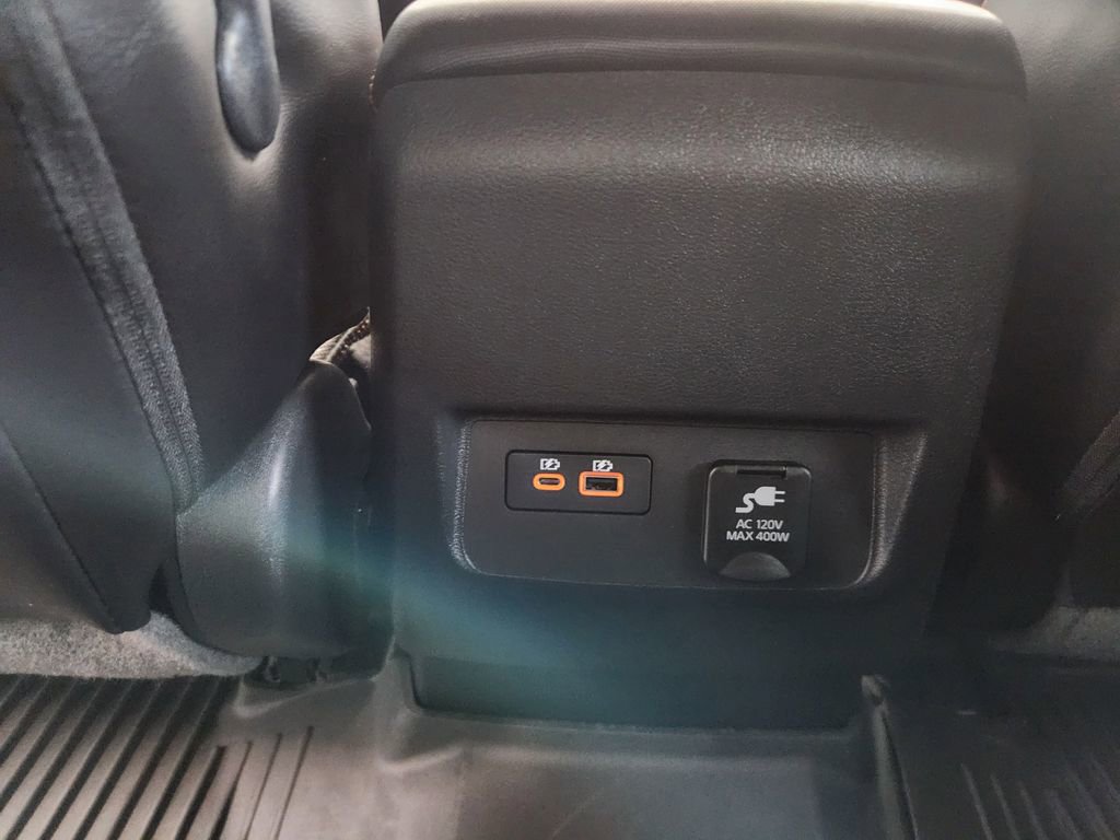 Used 2023 Nissan Frontier PRO-4X w/ Pro-4X Premium Package image 17