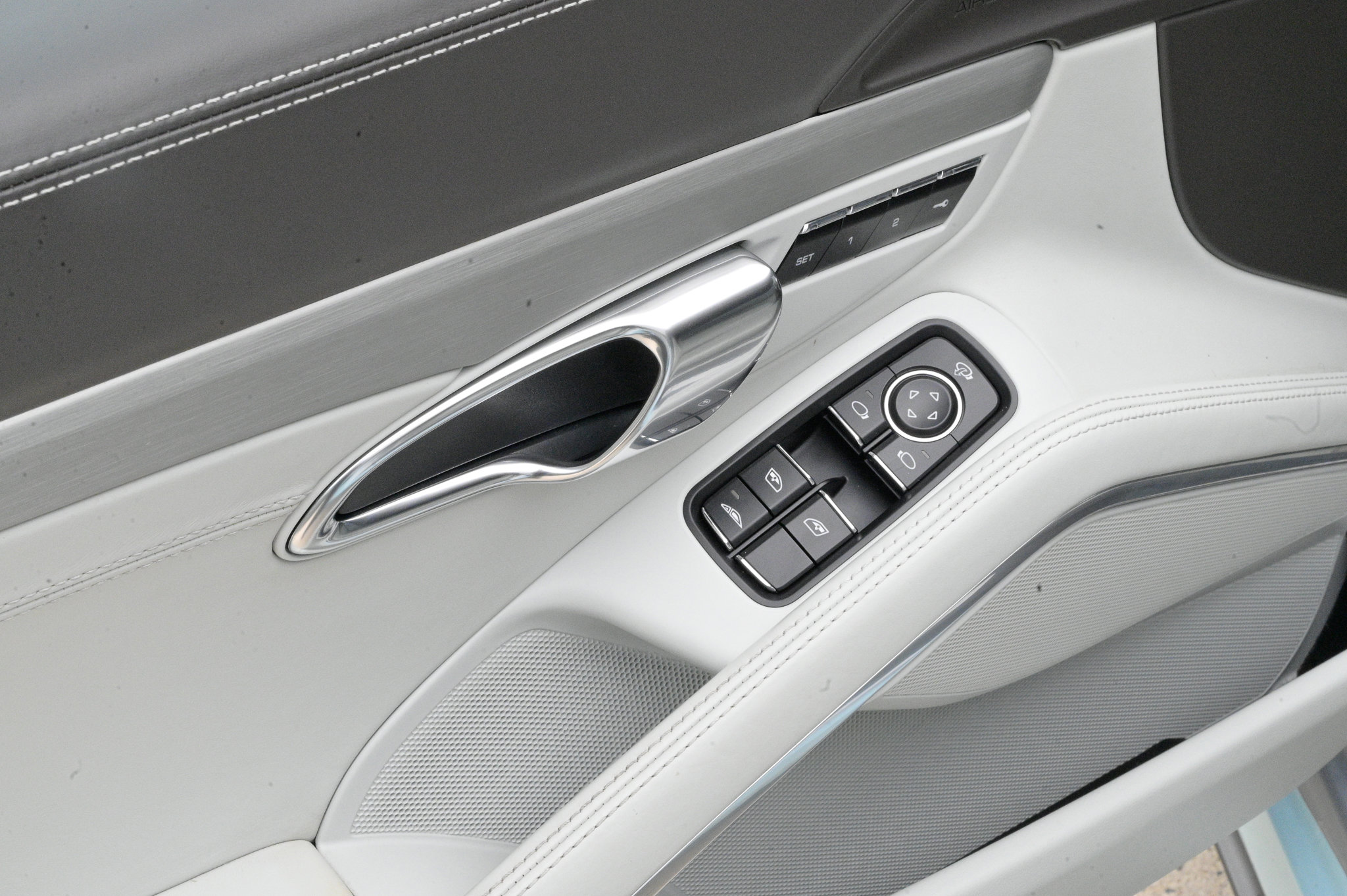 Used 2015 Porsche 911 Turbo image 21