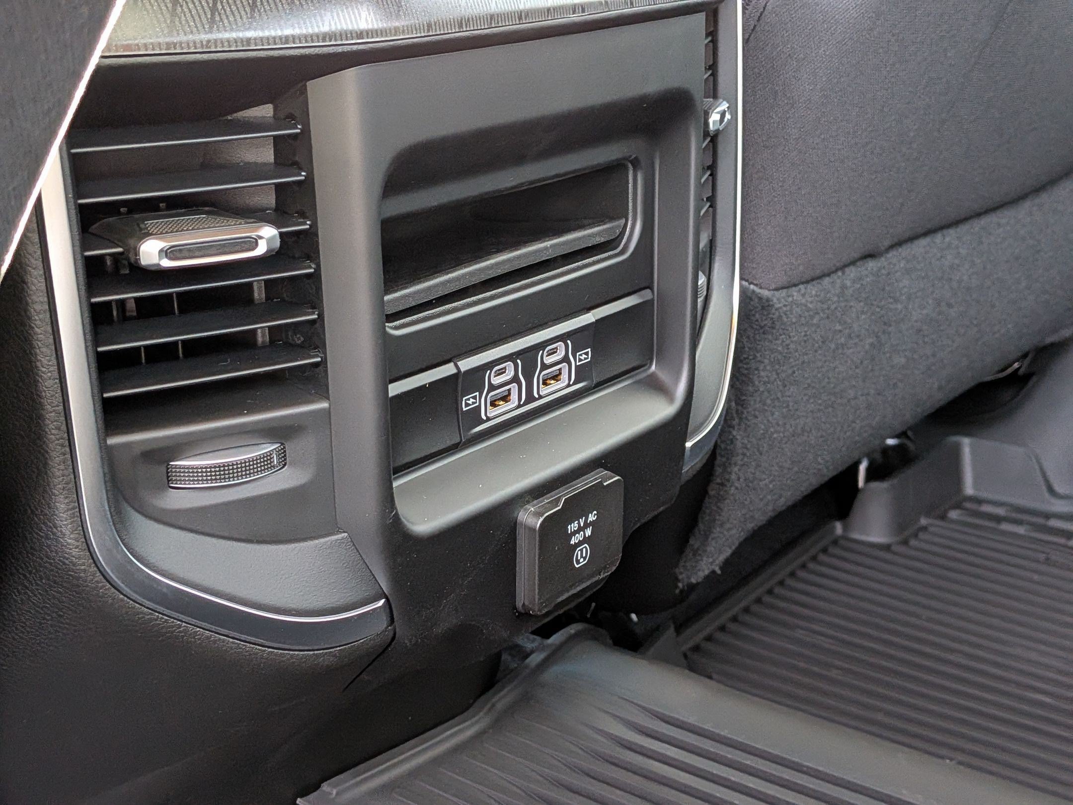 New 2026 RAM 2500 Big Horn AWD/4WD image 25