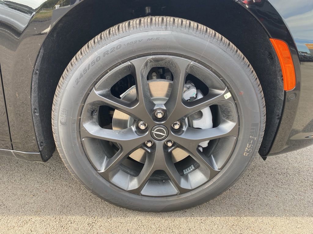 New 2026 Chrysler Pacifica Limited w/ S Appearance Package image 9