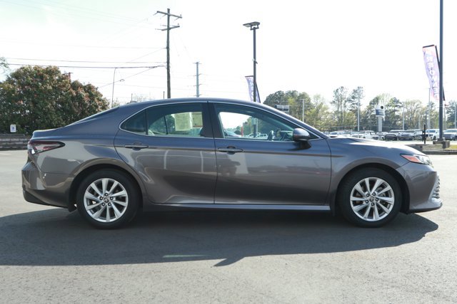 Used 2024 Toyota Camry LE FWD image 4