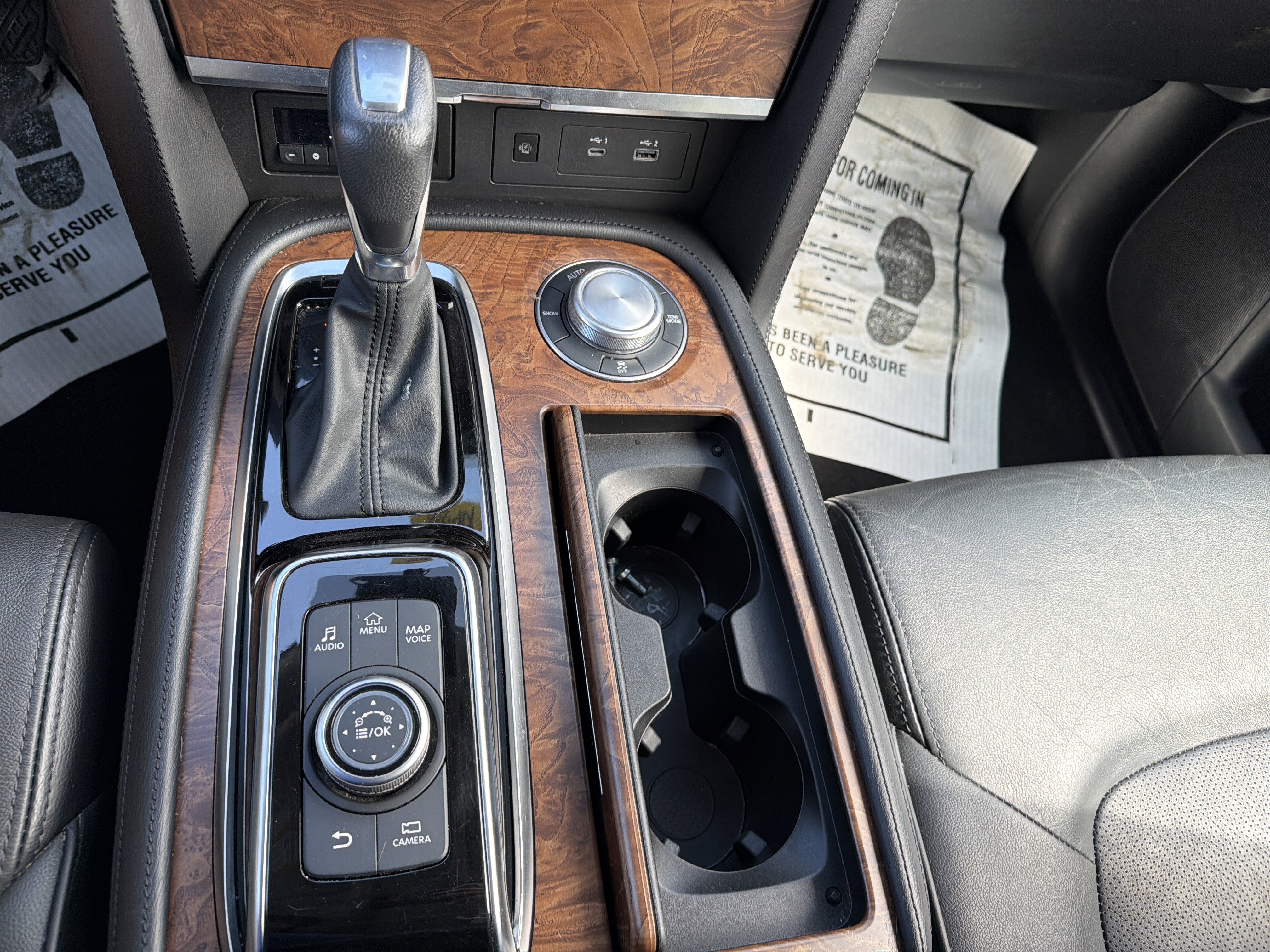 Used 2024 Nissan Armada SL w/ Captain's Chairs Package AWD/4WD image 25