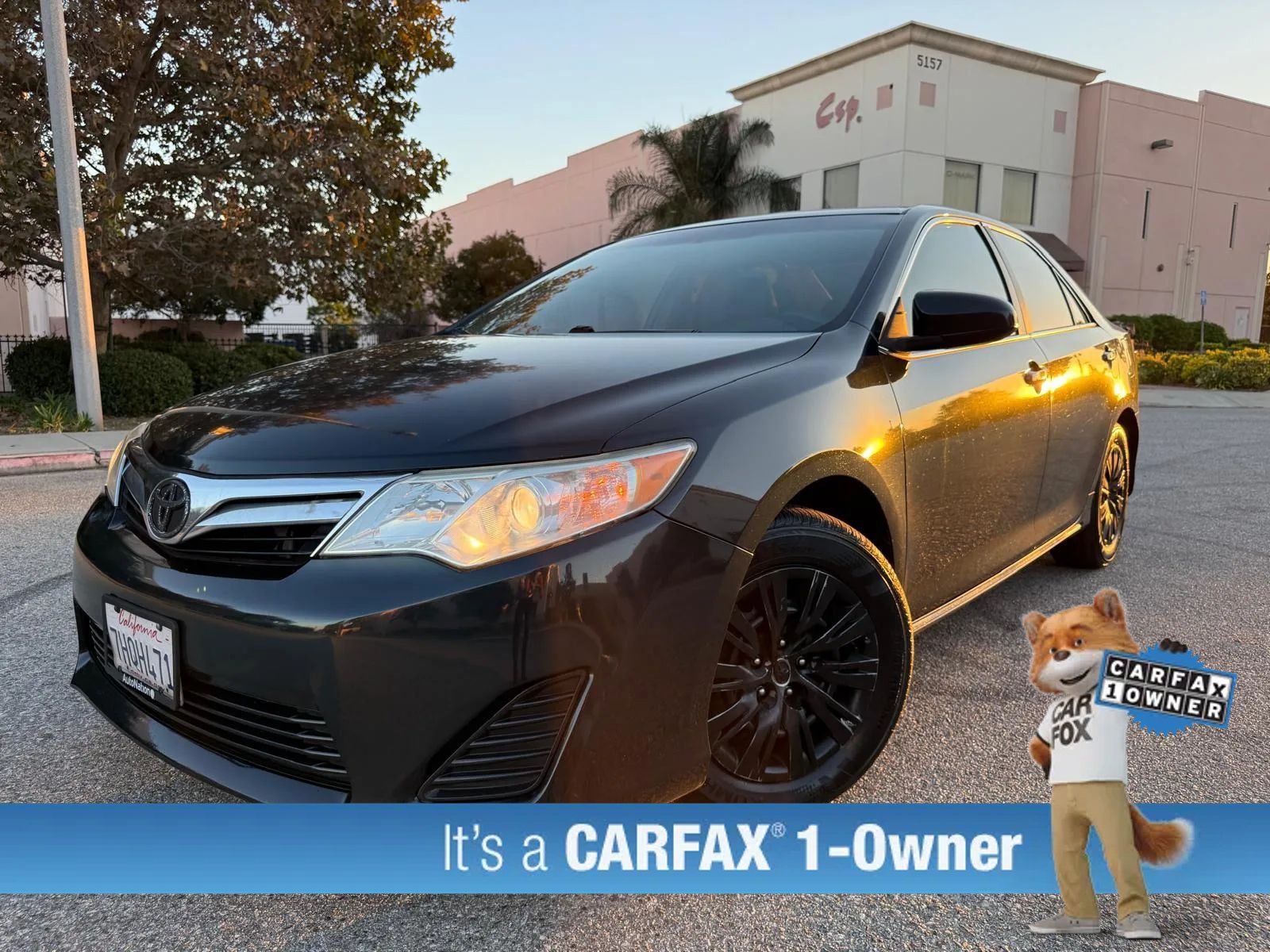 Used 2014 Toyota Camry LE FWD image 3