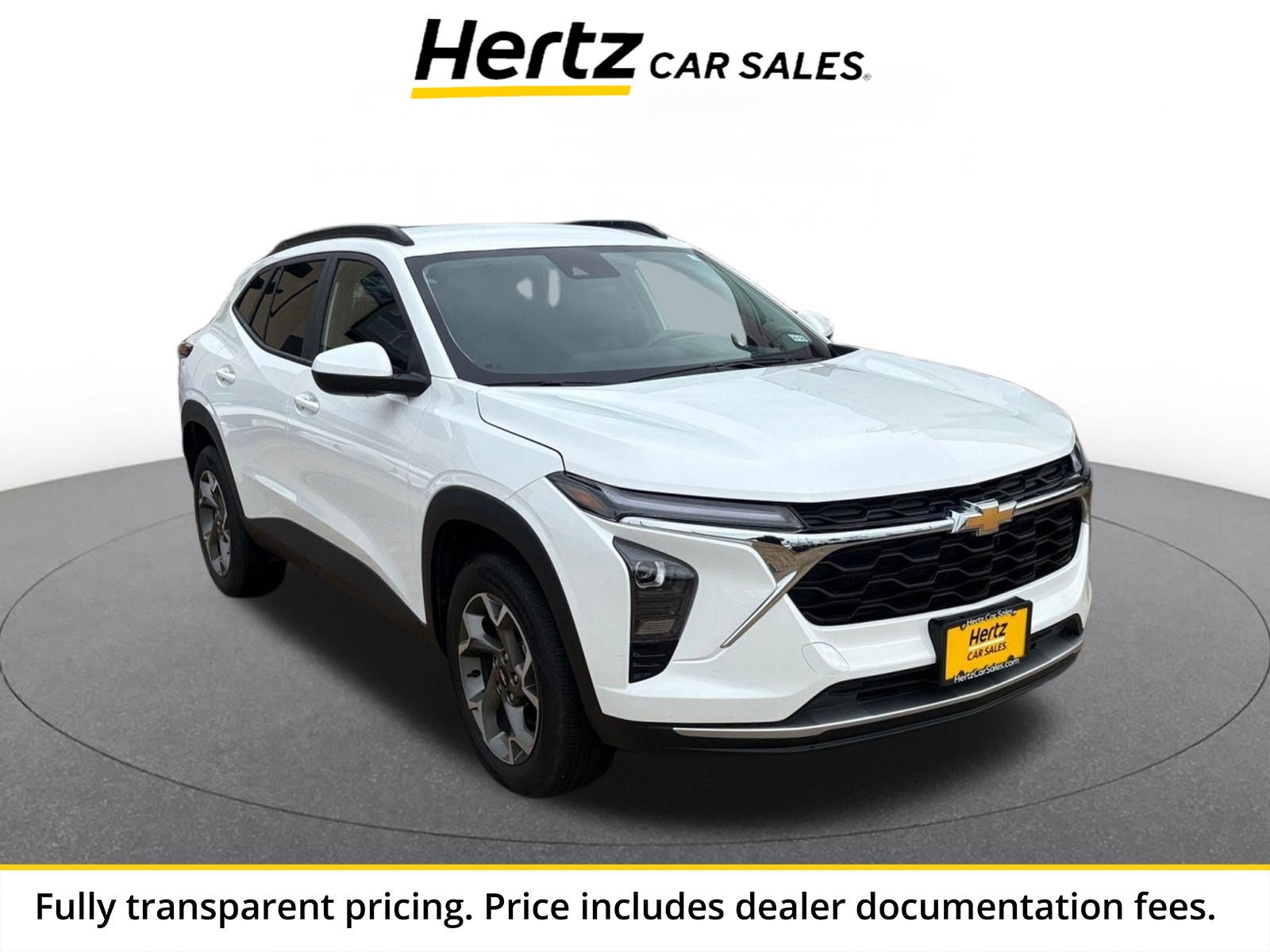 Used 2025 Chevrolet Trax LT FWD image 1