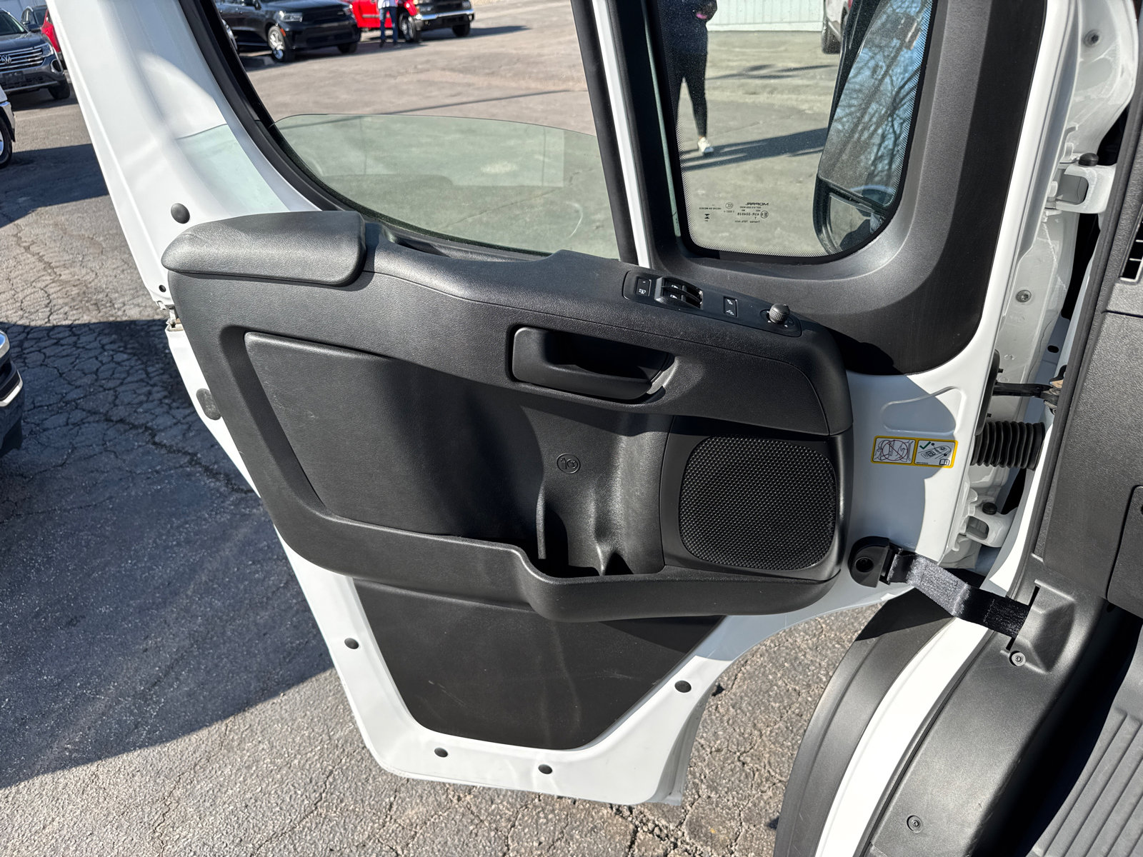 Used 2025 RAM ProMaster 2500 w/ Convenience Group image 13