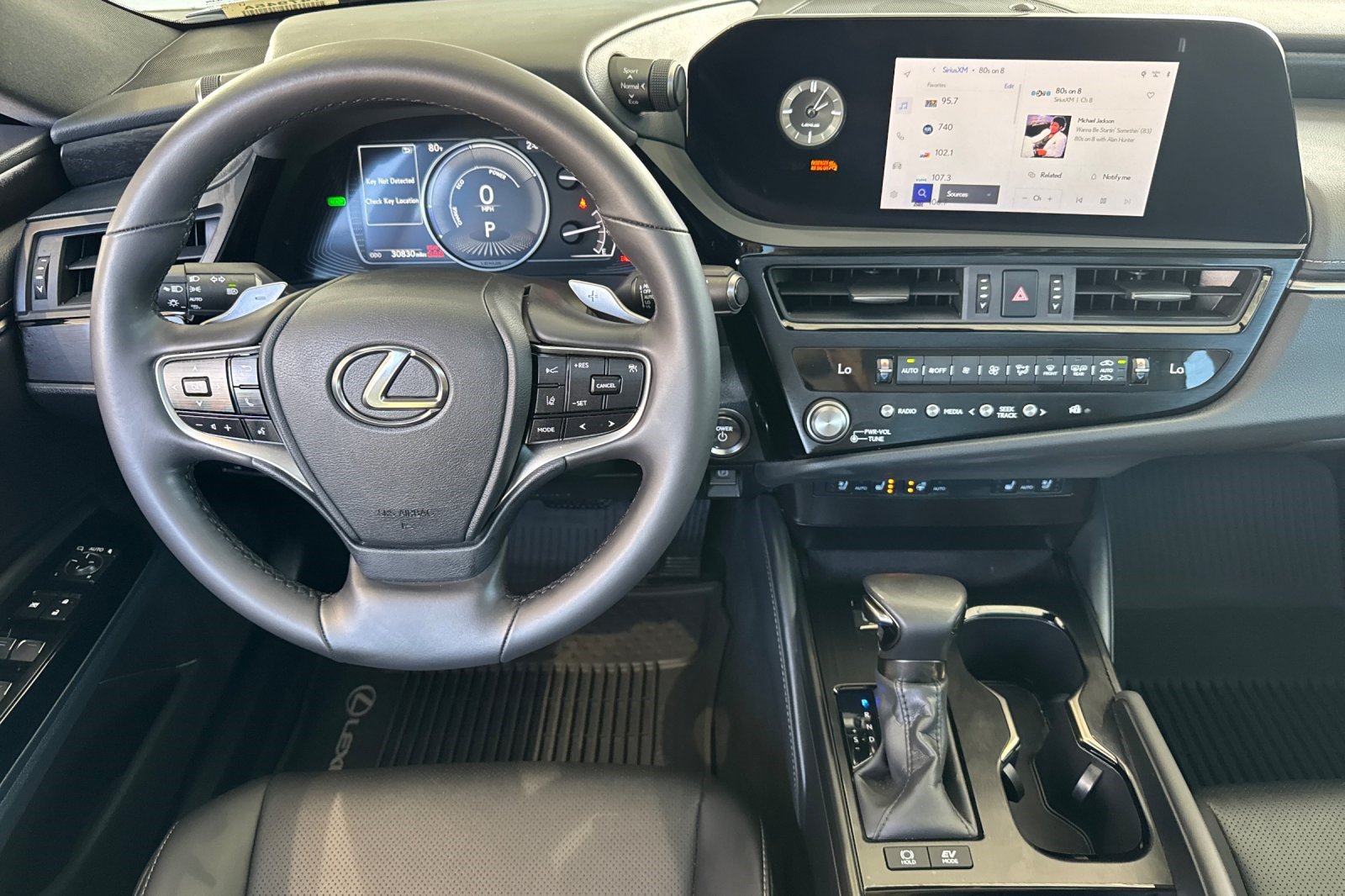 Certified 2024 Lexus ES 300h w/ Premium Package FWD image 18