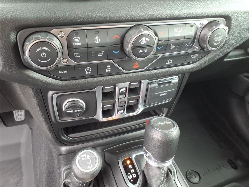 New 2025 Jeep Gladiator Sport image 15