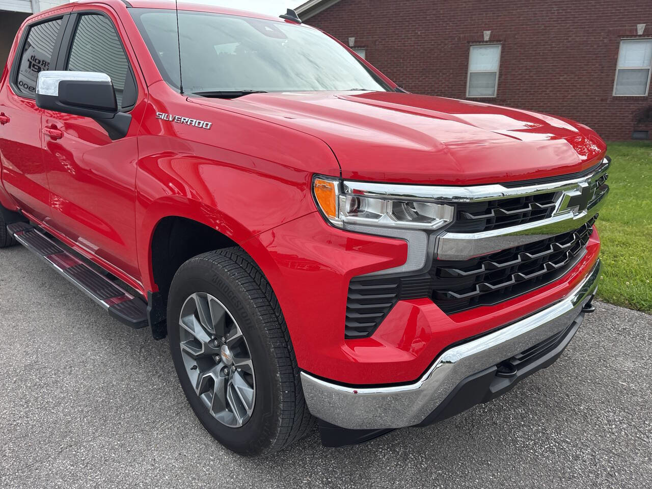 Used 2026 Chevrolet Silverado 1500 LT w/ All Star Edition Plus AWD/4WD image 5