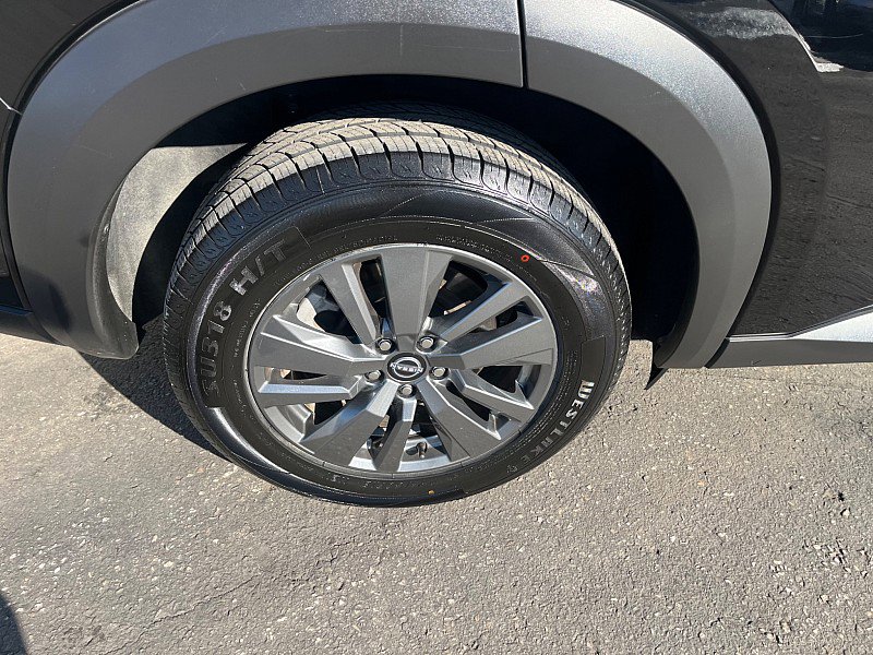 Used 2024 Nissan Pathfinder SV image 9