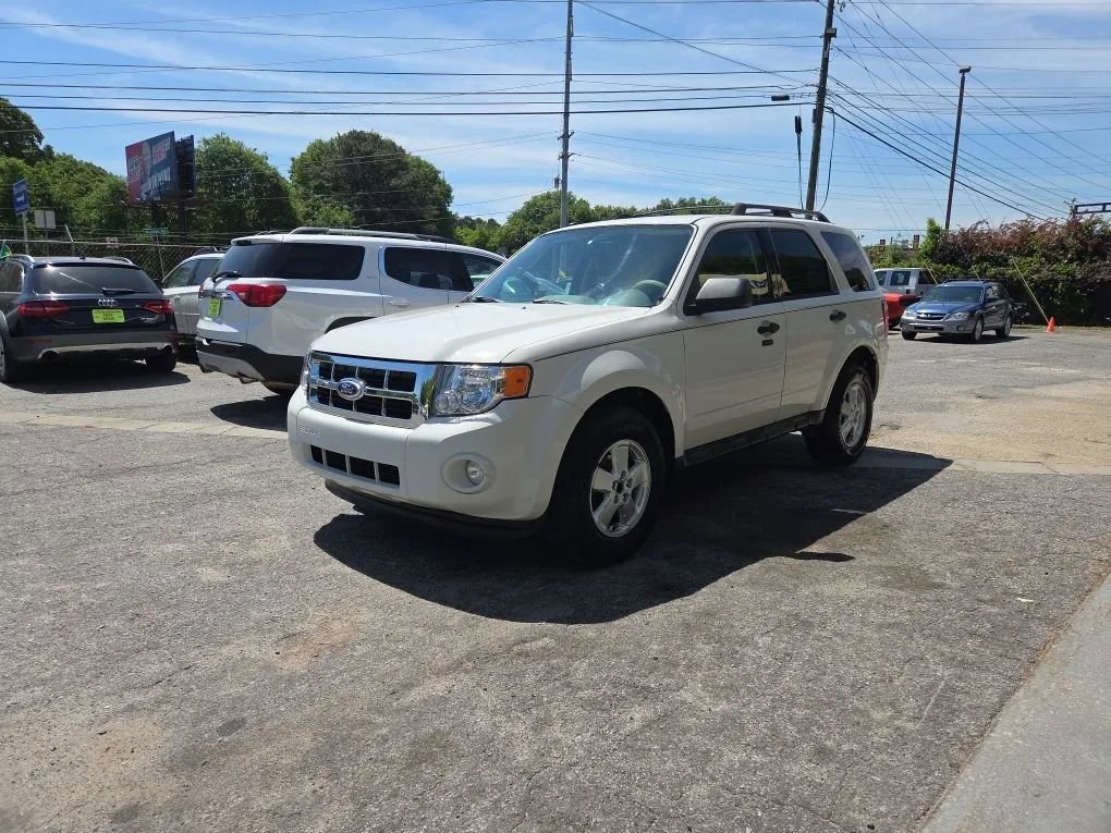 Used 2010 Ford Escape XLT FWD image 3