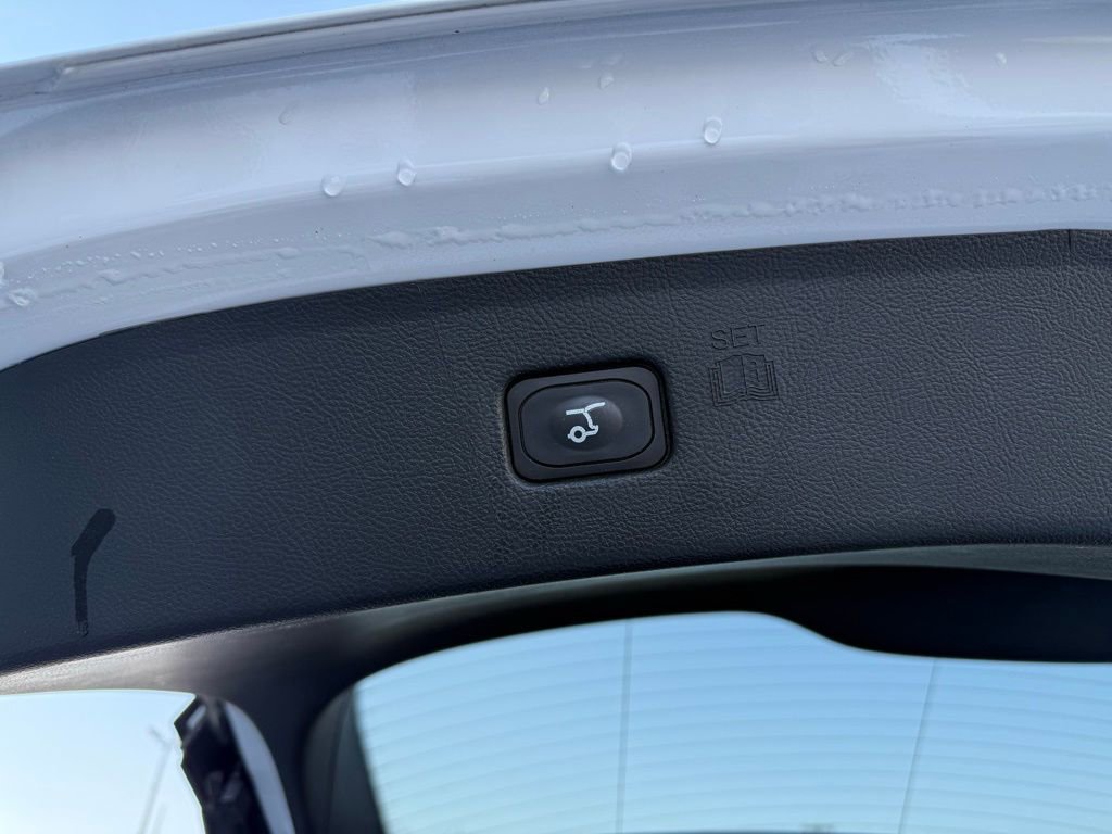 Used 2022 Ford Edge SEL w/ Convenience Package image 23