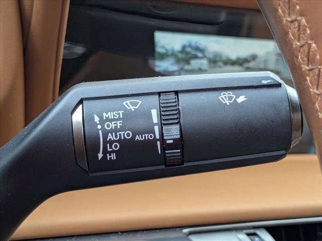 Used 2018 Lexus LC 500 Coupe w/ Performance Package image 10