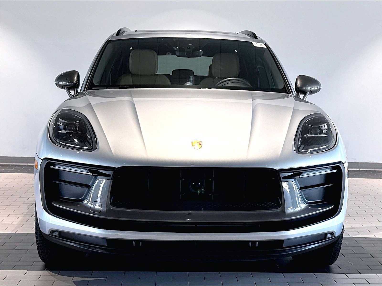 Used 2026 Porsche Macan Turbo AWD/4WD image 13