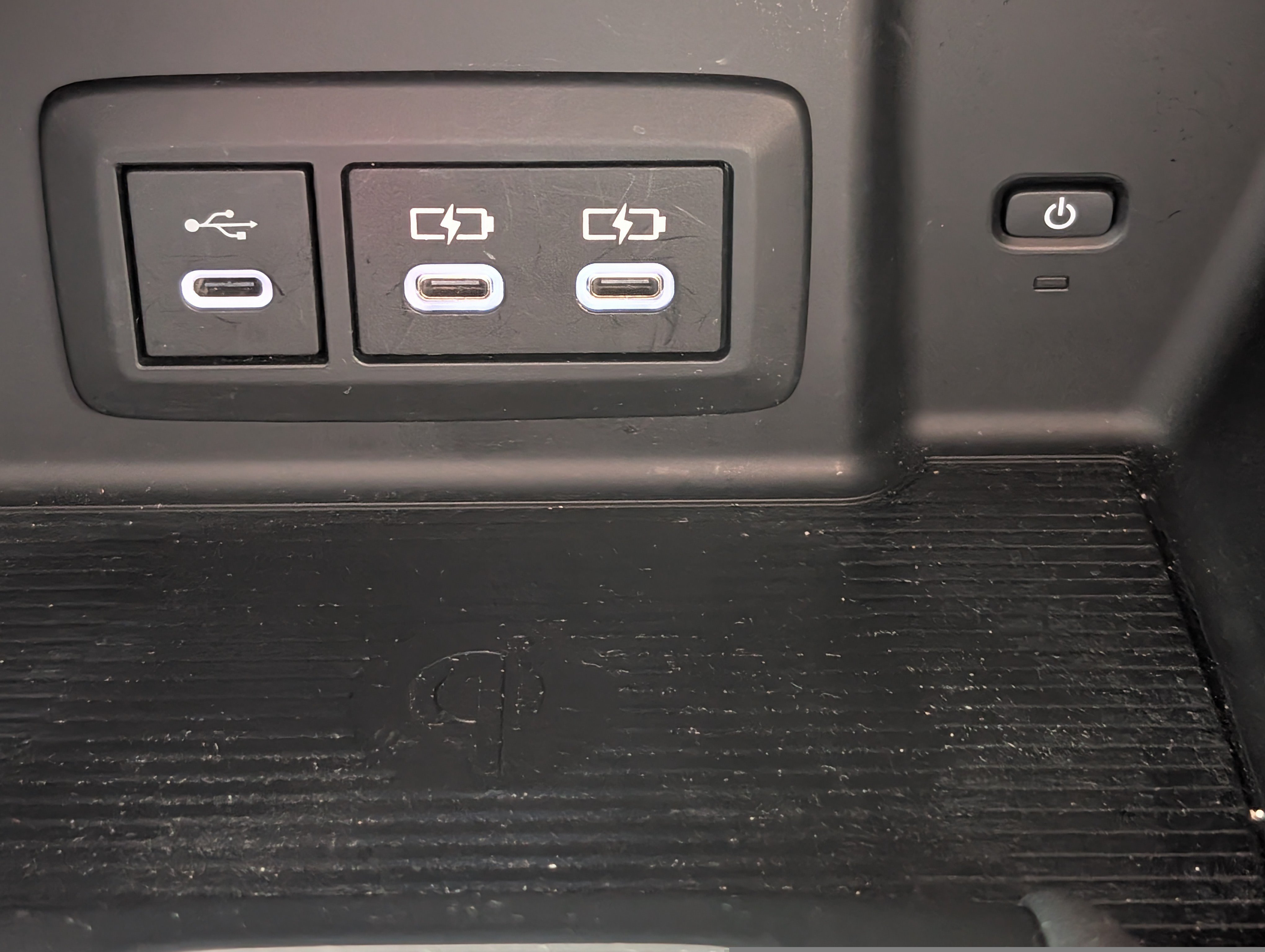 Used 2024 Toyota Venza Nightshade AWD/4WD image 20