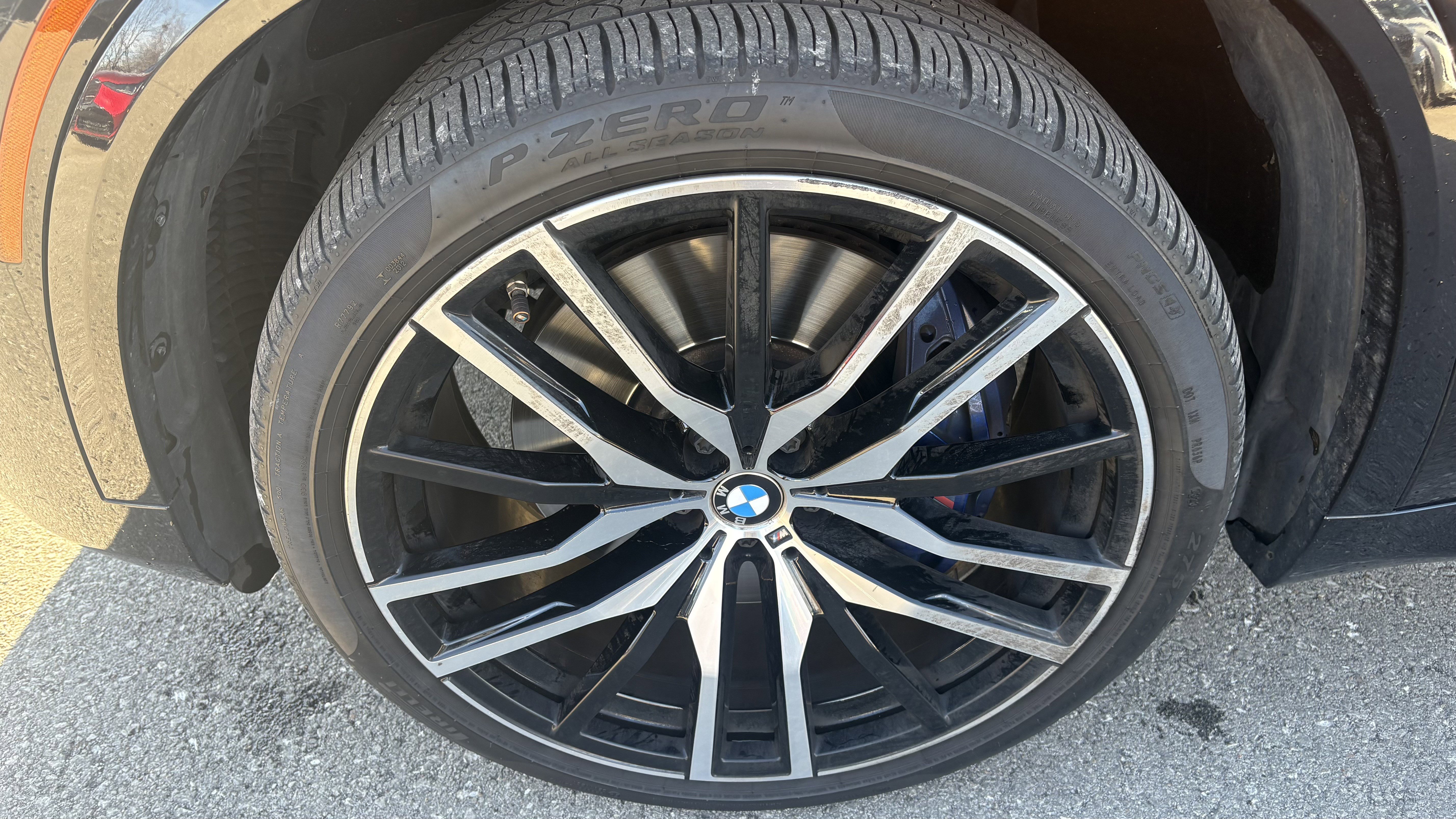 Used 2019 BMW X5 xDrive40i w/ M Sport Package image 12