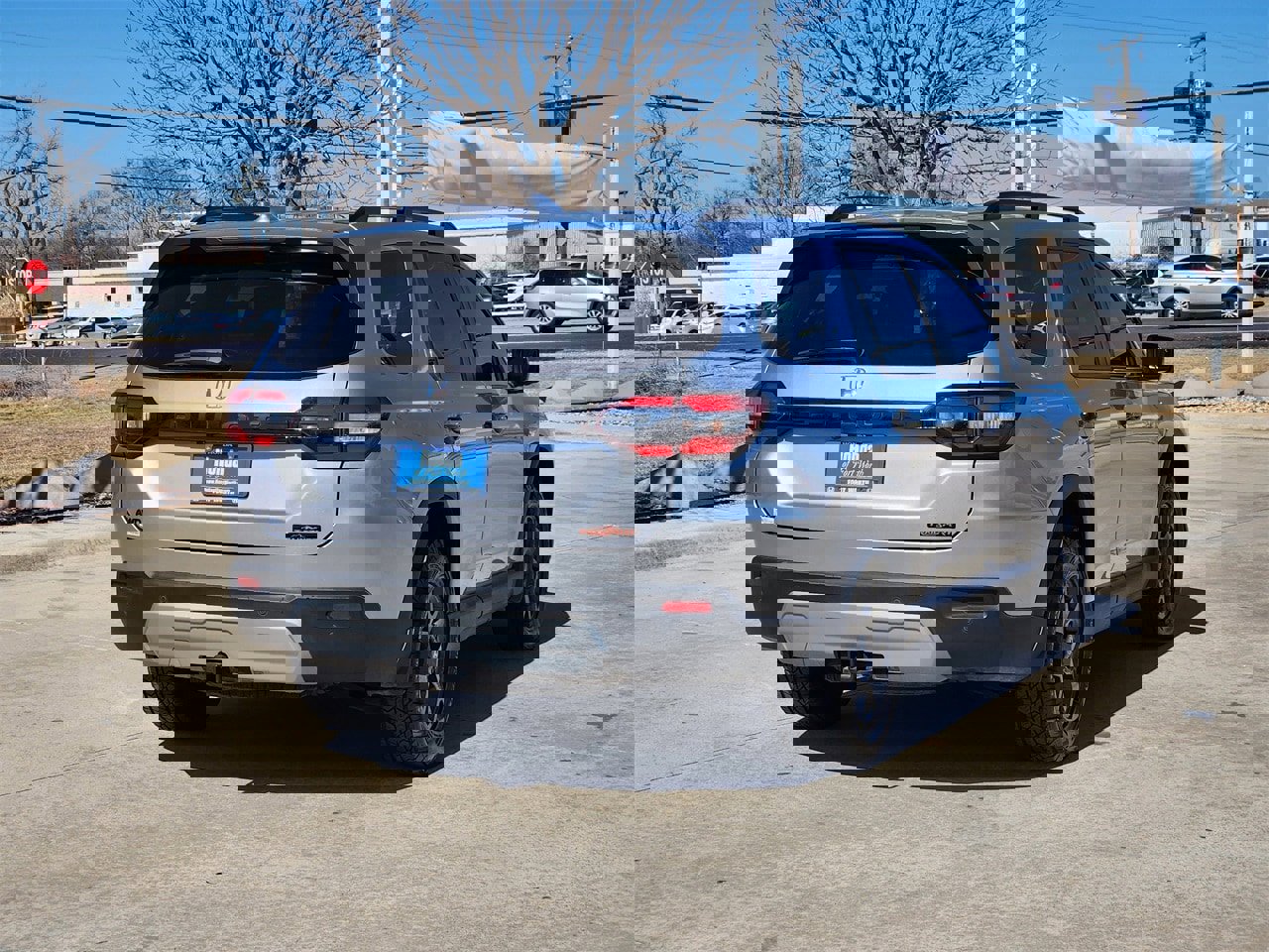 Certified 2025 Honda Pilot TrailSport image 5