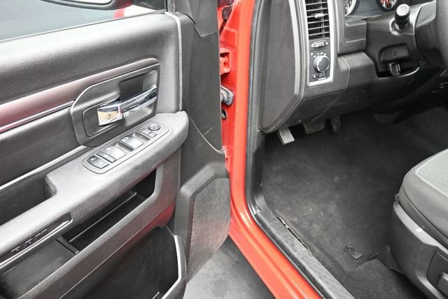 Used 2024 RAM 1500 Warlock RWD image 8