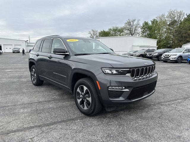 Used 2025 Jeep Grand Cherokee Limited 4xe AWD/4WD image 11