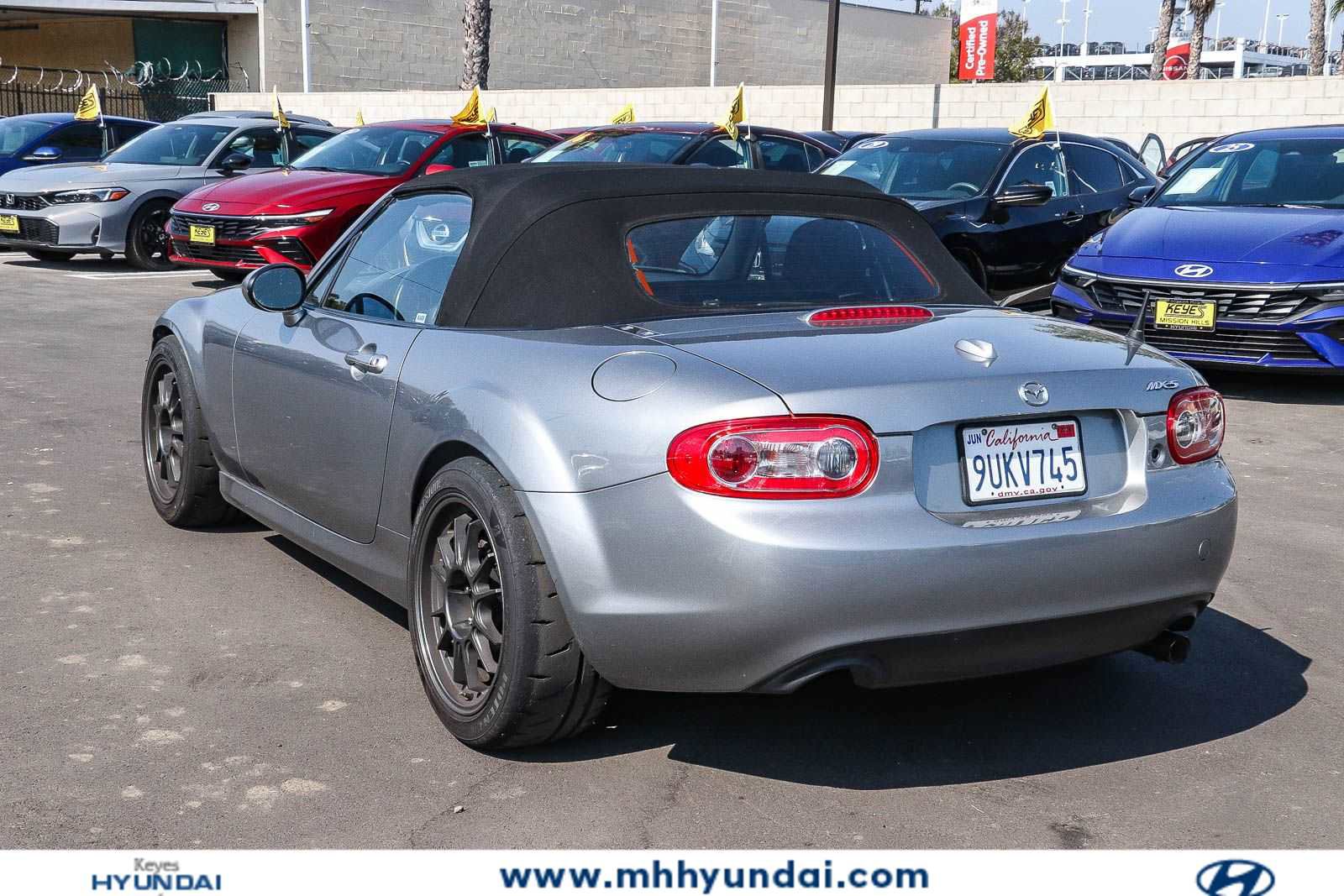 Used 2015 MAZDA MX-5 Miata Grand Touring w/ Premium Package RWD image 2