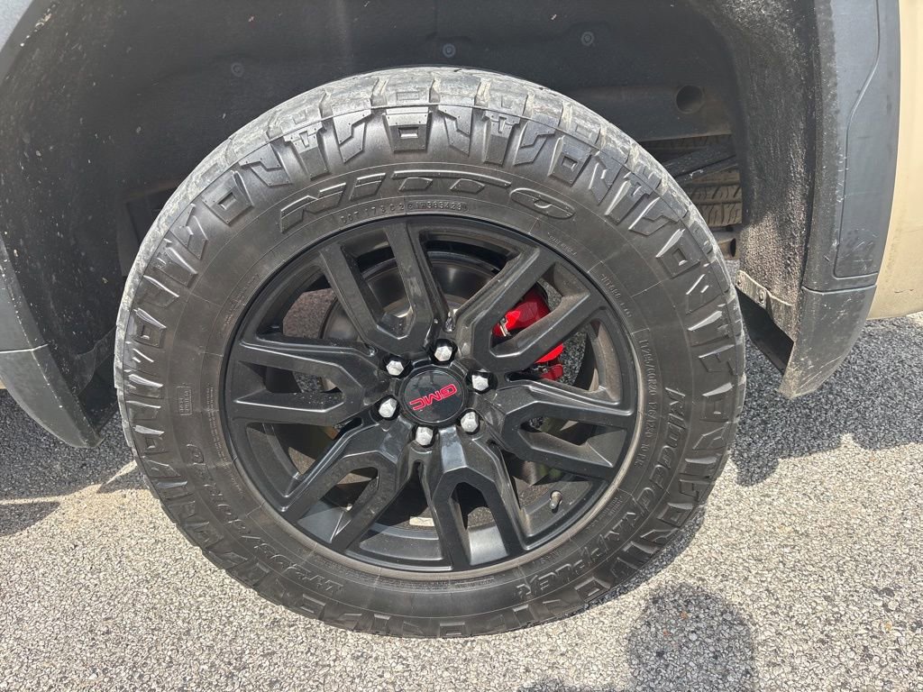 Used 2022 GMC Sierra 1500 AT4 w/ AT4 Premium Package AWD/4WD image 24