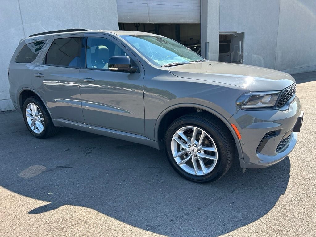 Used 2025 Dodge Durango GT AWD/4WD image 8