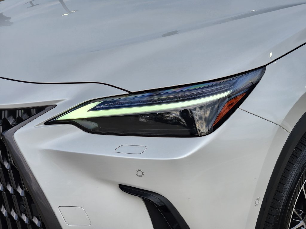 Used 2024 Lexus NX 350h AWD w/ Vision Package image 9