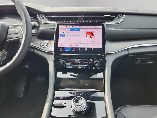 New 2025 Jeep Grand Cherokee Limited image 15