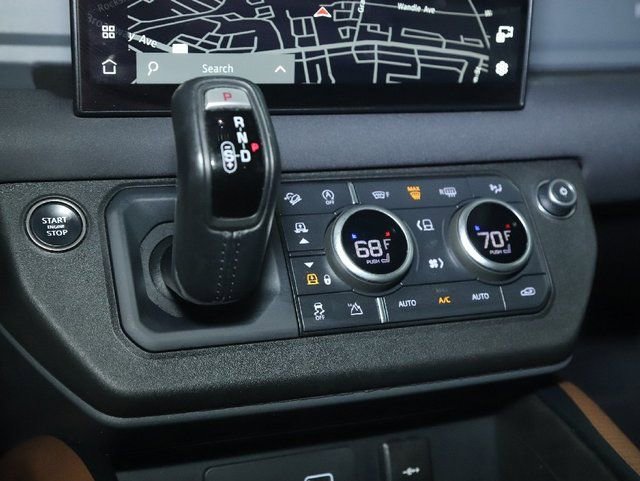 Used 2023 Land Rover Defender 130 X-Dynamic SE AWD/4WD image 28