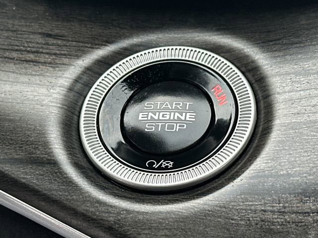 Used 2025 Jeep Grand Cherokee Limited image 35