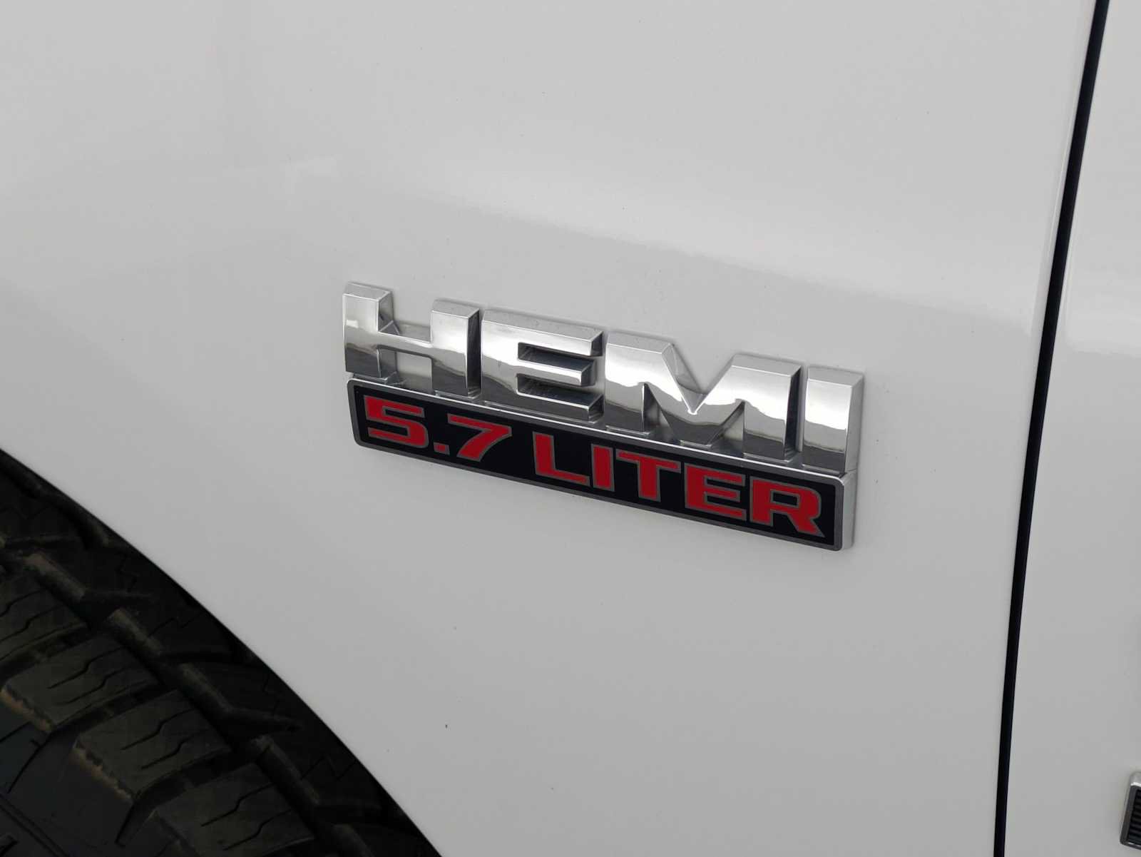 Used 2022 RAM 1500 Classic SLT w/ Protection Group AWD/4WD image 12