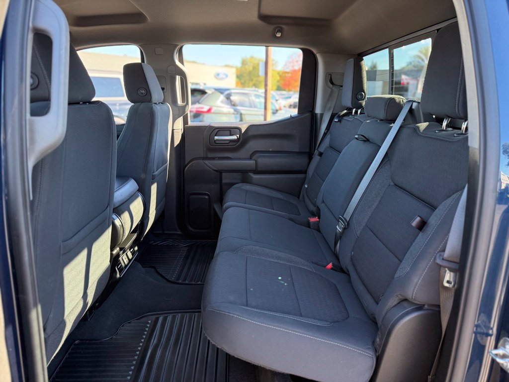 Used 2021 Chevrolet Silverado 1500 LT w/ Z71 Off-Road Package AWD/4WD image 12
