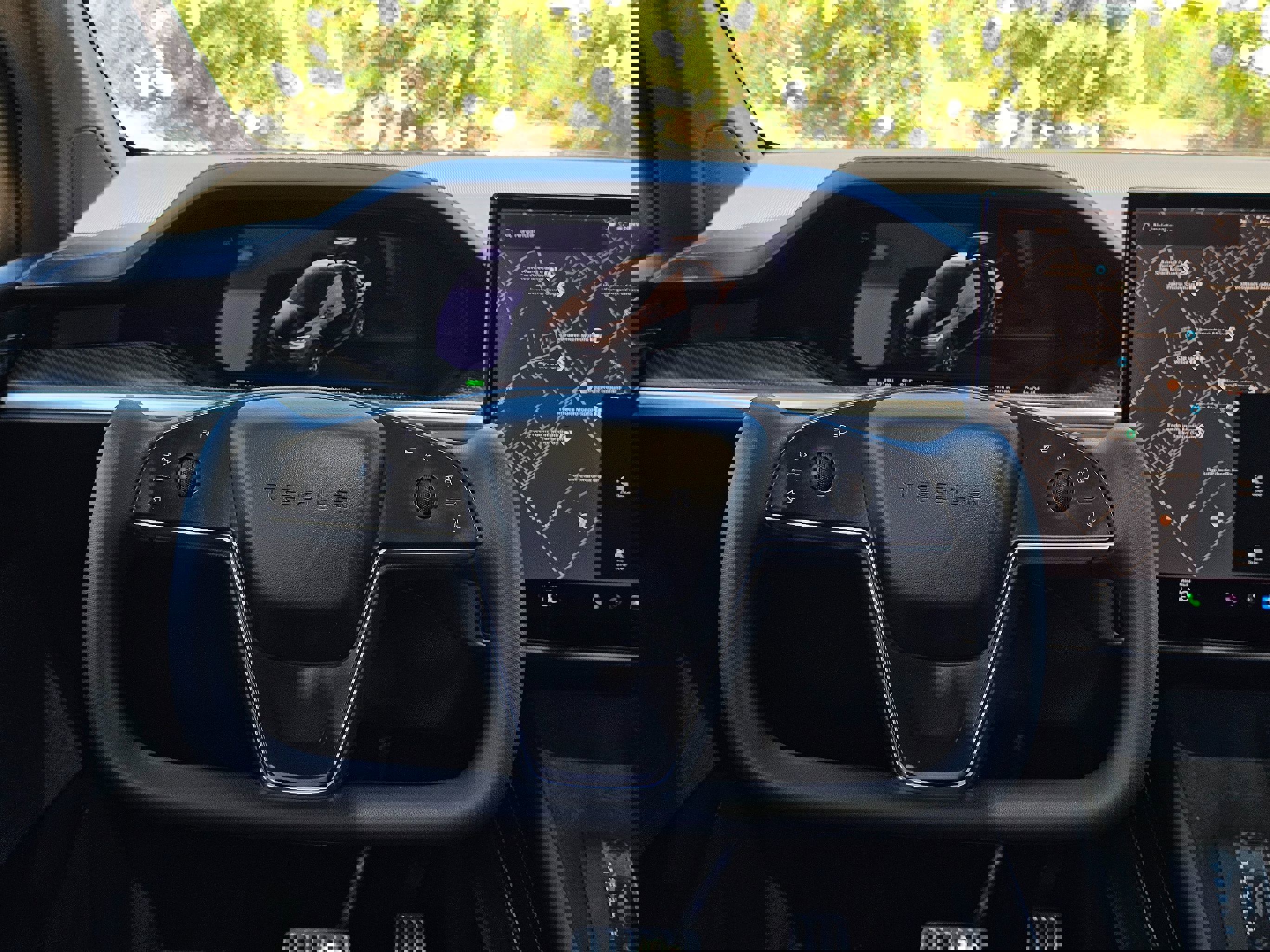 Used 2022 Tesla Model X Plaid image 27