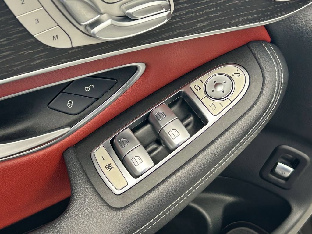 Used 2022 Mercedes-Benz GLC 300 4MATIC Coupe image 20