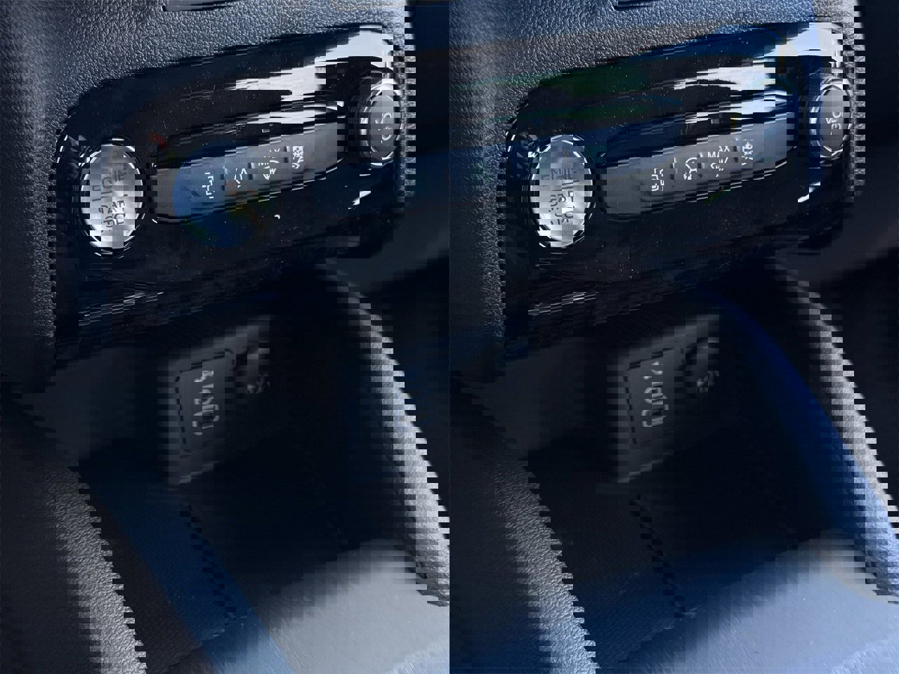 New 2026 Ford Escape ST-Line w/ Tech Pack #1 image 17