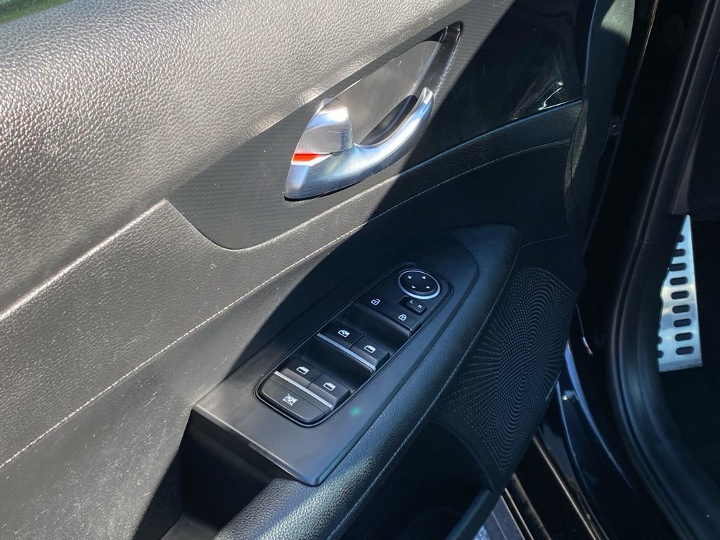 Used 2022 Kia Forte GT-Line w/ GT-Line Premium Package image 11
