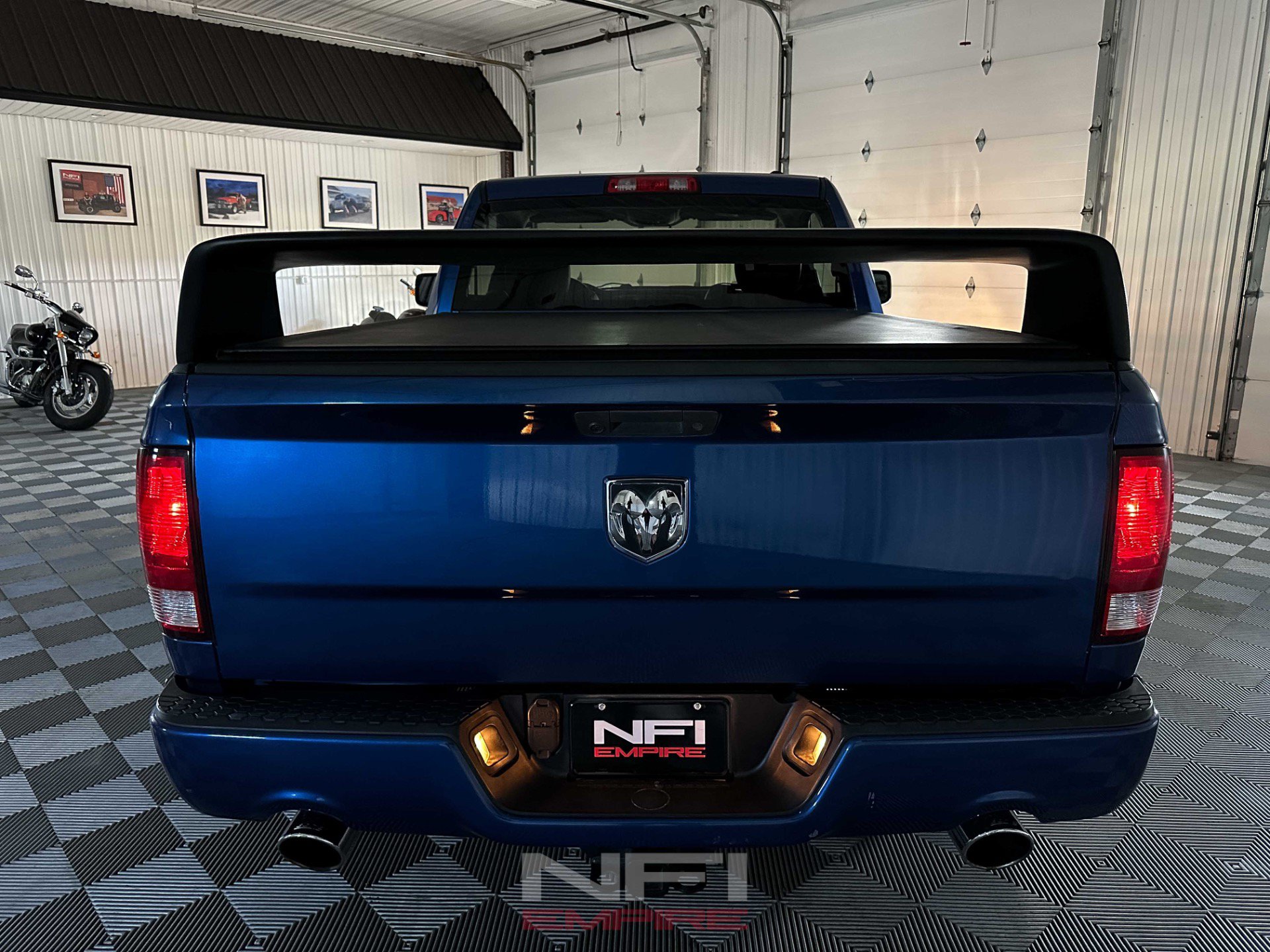 Used 2011 RAM 1500 R/T w/ Remote Start & Security Group RWD image 40