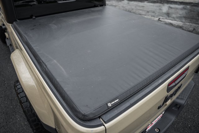 Used 2022 Jeep Gladiator Willys image 10