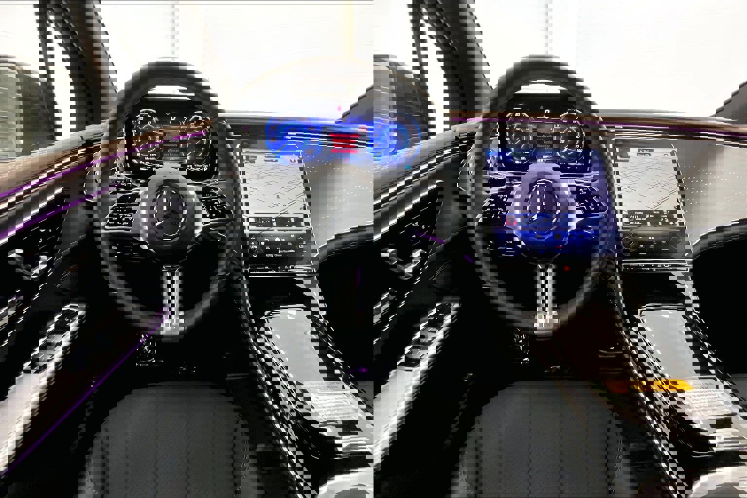 Used 2026 Mercedes-Benz EQE 320 4MATIC SUV image 4