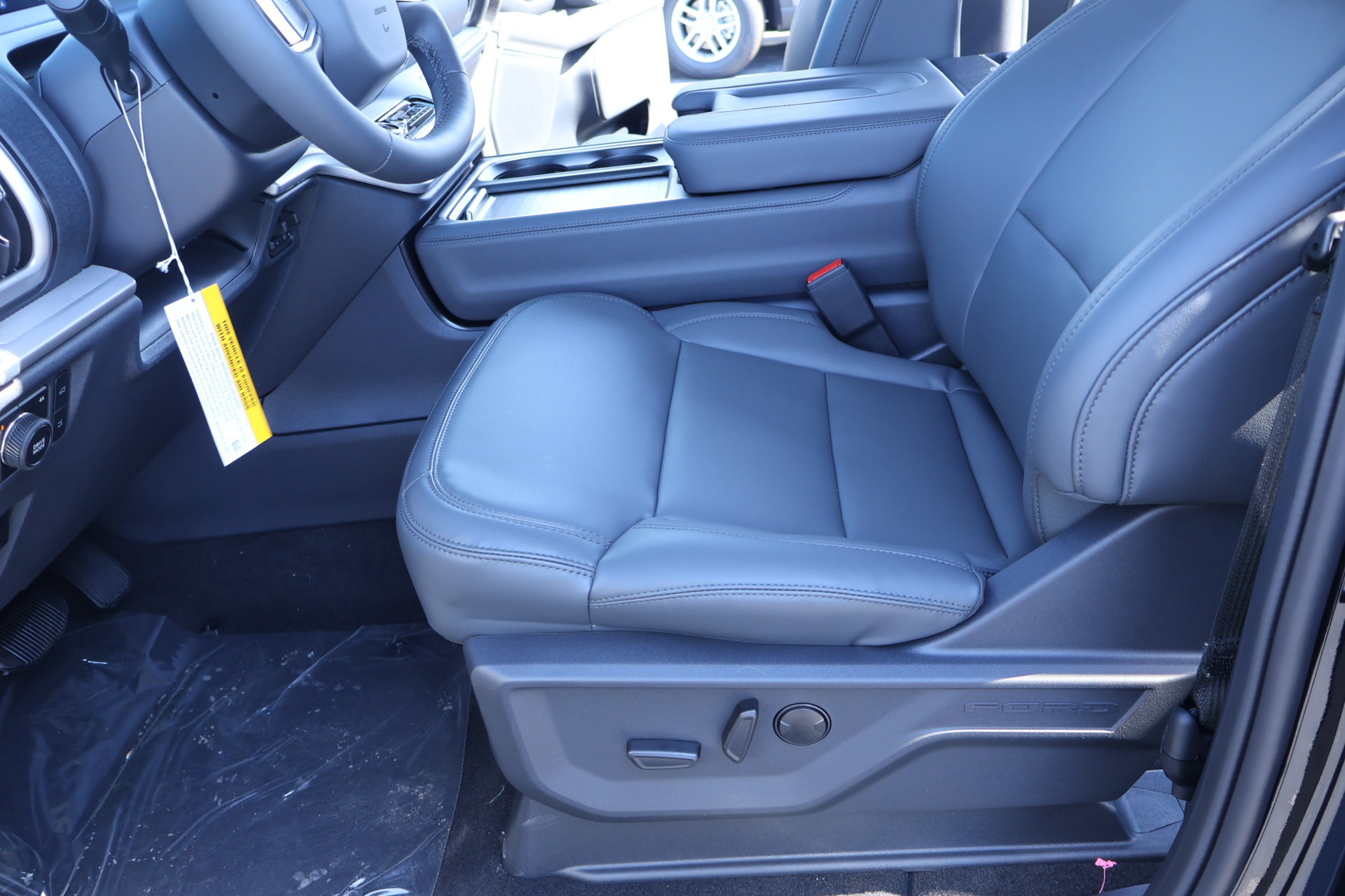 New 2026 Ford Expedition Active AWD/4WD image 12