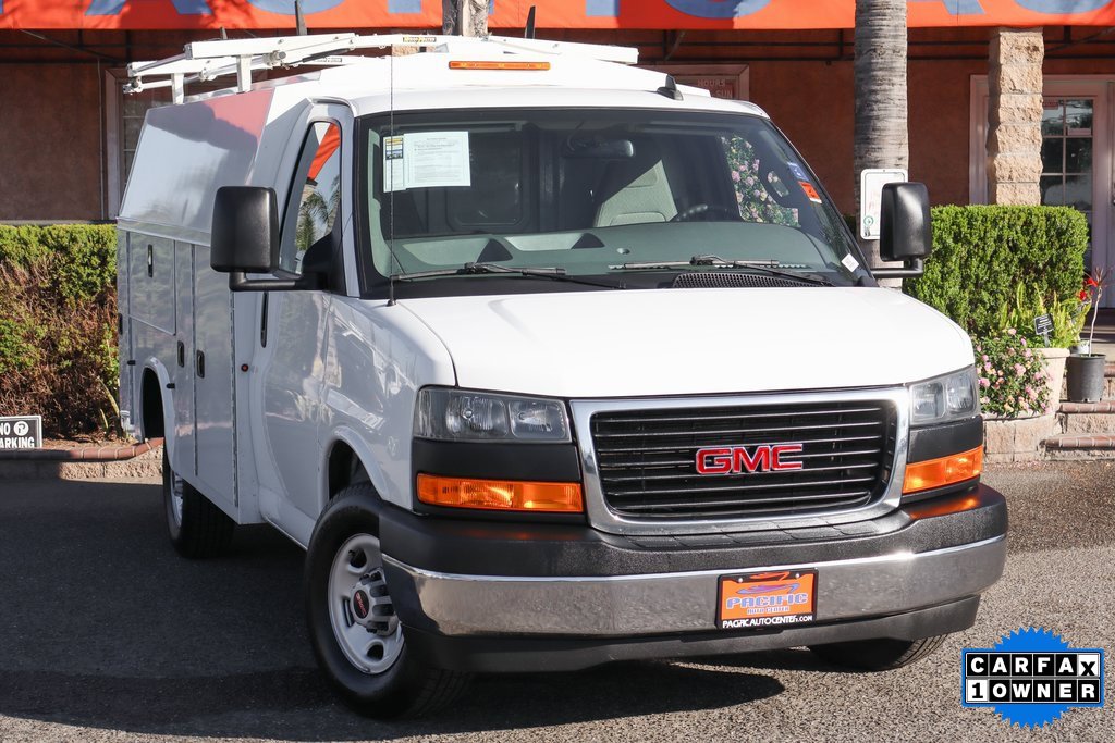 Used 2021 GMC Savana 3500 w/ Power Convenience Package image 2