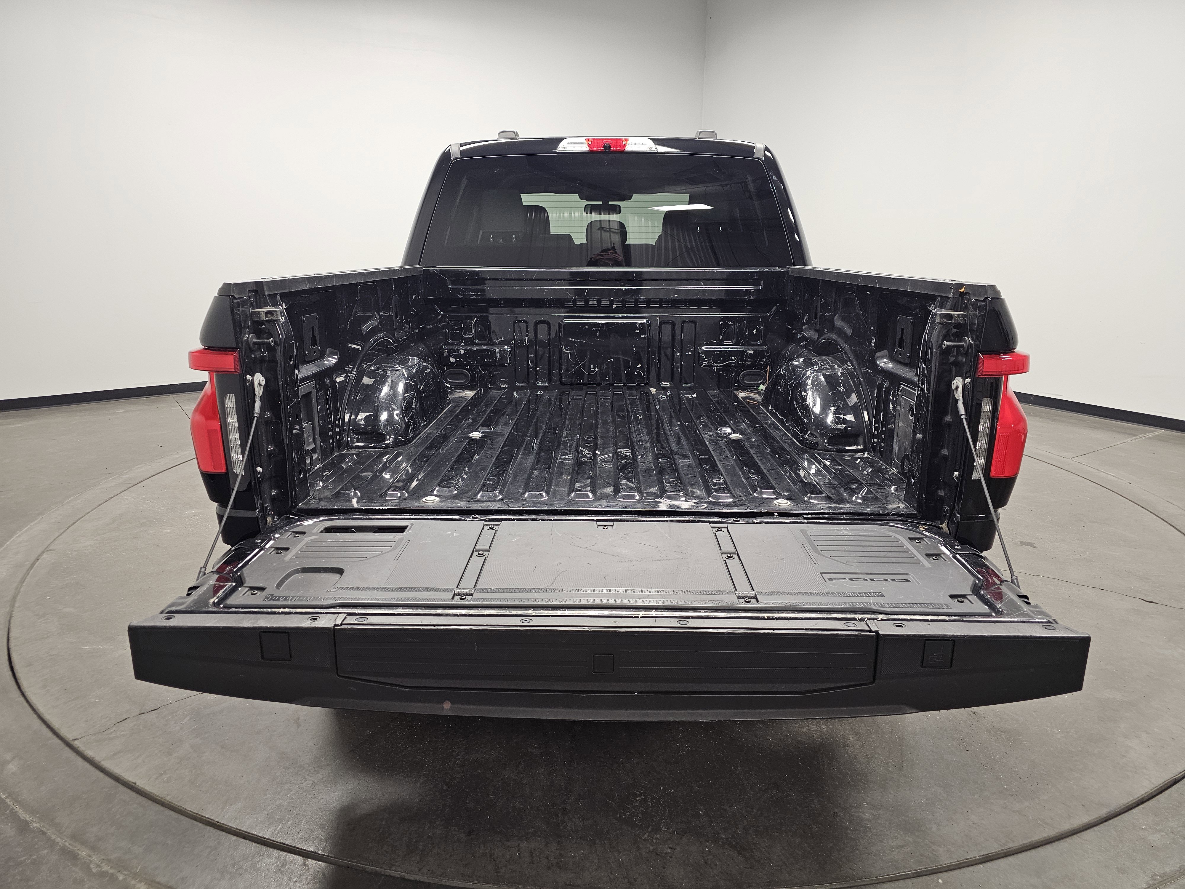 Used 2024 Ford F150 Lightning Flash image 12