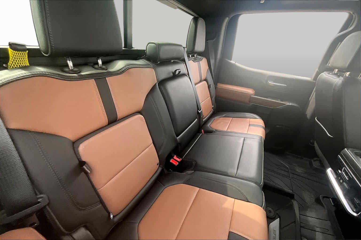 Used 2020 Chevrolet Silverado 1500 High Country AWD/4WD image 18
