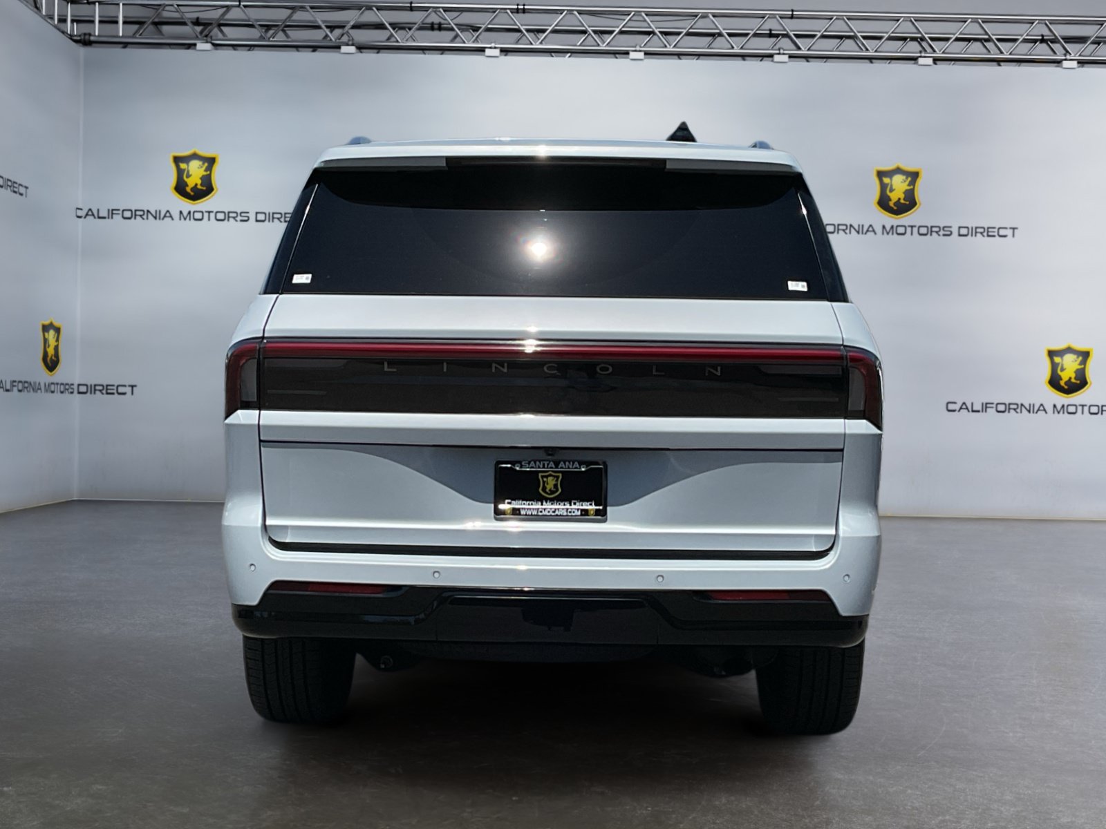 Used 2025 Lincoln Navigator Reserve AWD/4WD image 6