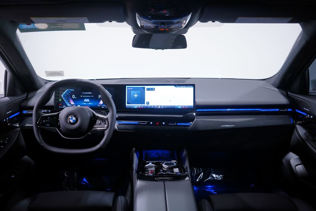 Used 2024 BMW 530i w/ Convenience Package image 10