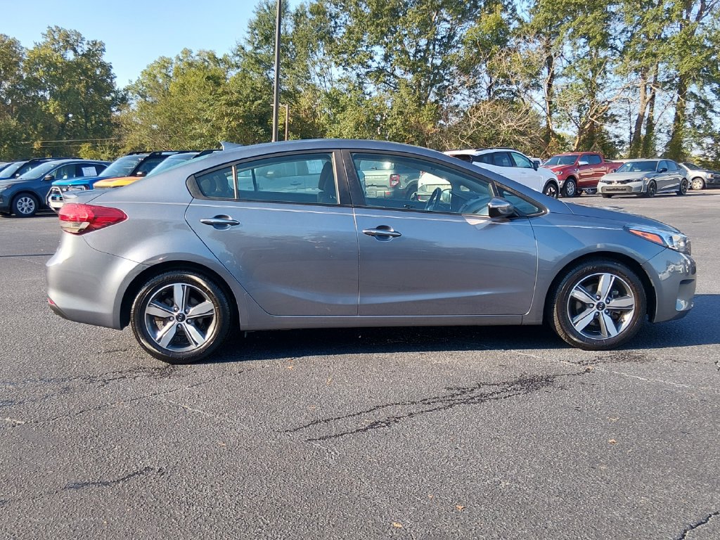 Used 2018 Kia Forte S w/ S Technology Plus Package FWD image 3