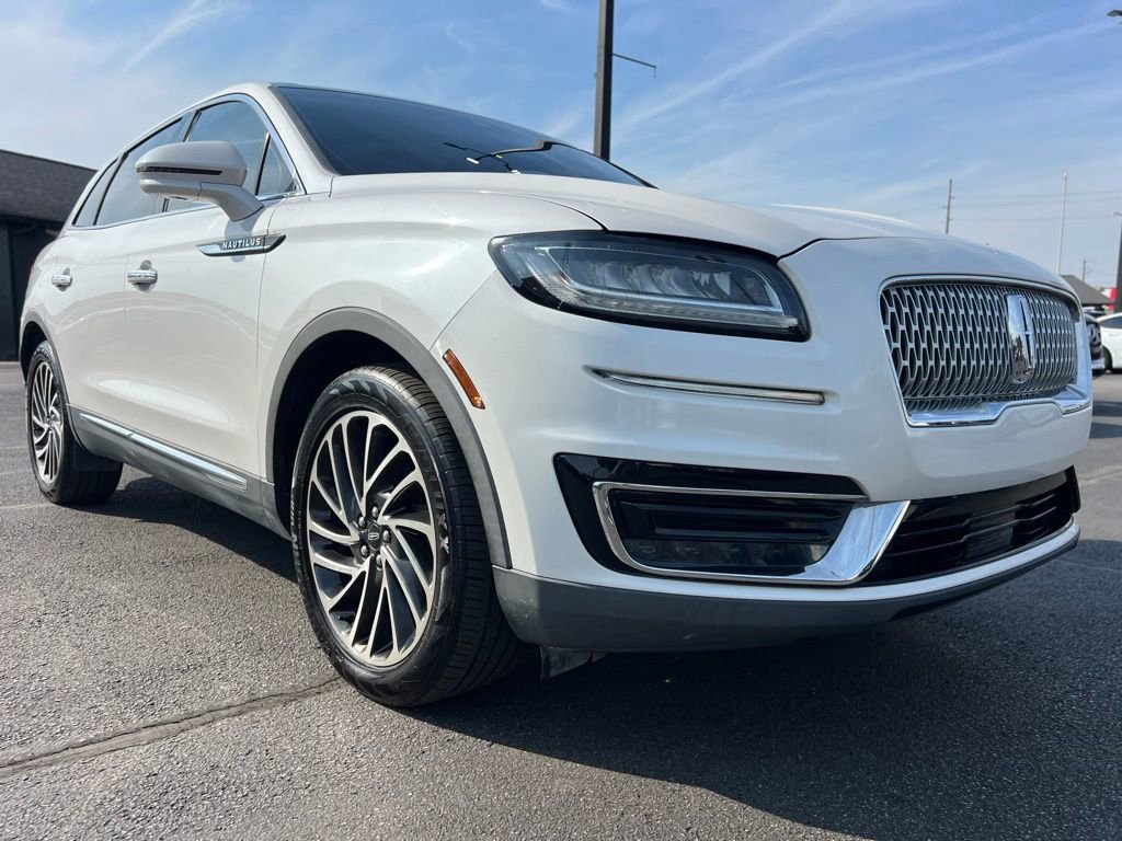 Used 2019 Lincoln Nautilus Reserve image 11