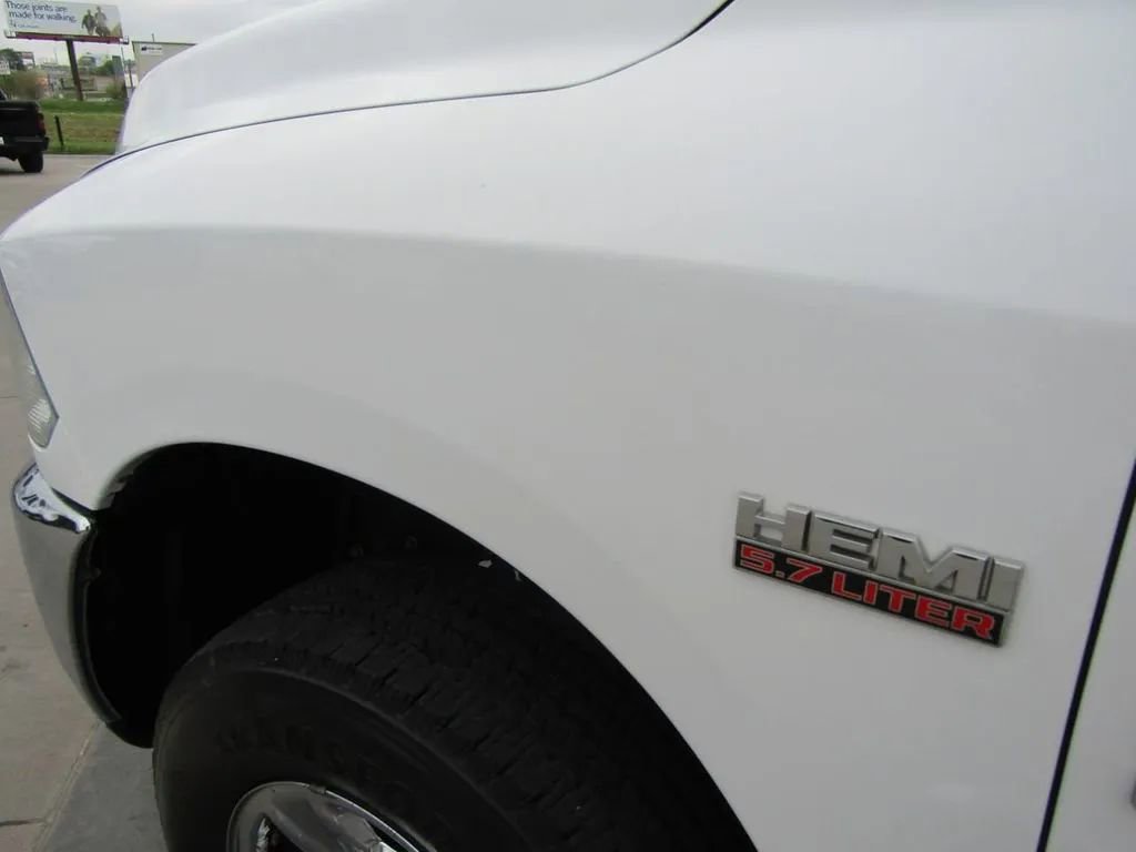 Used 2015 RAM 2500 SLT image 25