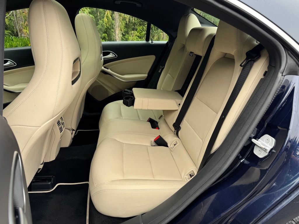 Used 2018 Mercedes-Benz CLA 250 4MATIC image 15